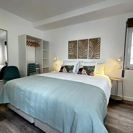 Charming And Modern With Balcony 2 Min Old Town شقة